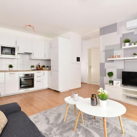 Laurel Bay Apartment Budapeszt Zewnętrze zdjęcie