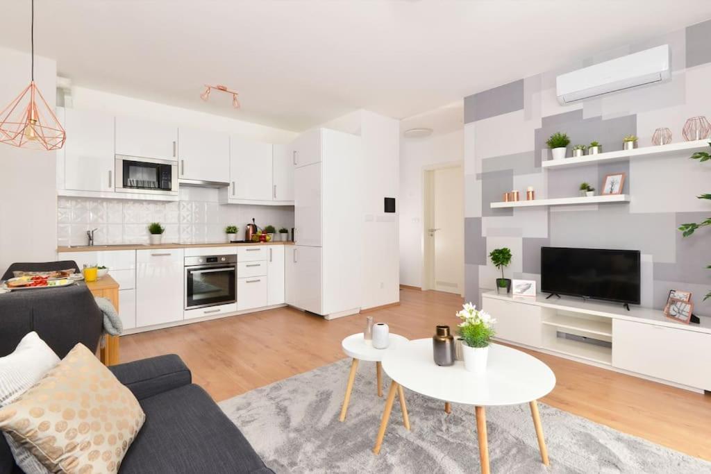 Laurel Bay Apartment Budapeszt Zewnętrze zdjęcie